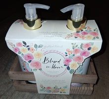 Load image into Gallery viewer, Pink Pamper Her Gift Box Set #B247-6 (PICKUP) SALE PRICE
