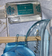 Load image into Gallery viewer, Blue Decorative Fragrance Diffuser &amp; Journal Gift Set #B247-11 (PICKUP) SALE PRICE