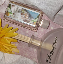 Load image into Gallery viewer, Decorative Fragrance Diffuser Gift Set #B247-22 (PICKUP) SALE PRICE