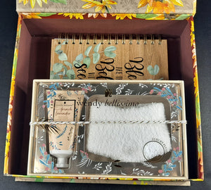 GIFT BOX SET Ladies Pamper Foot Care & Journal Gift Set