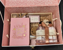 Load image into Gallery viewer, GIFT BOX SET Ladies Pamper (Me) Gift Set