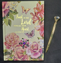 Load image into Gallery viewer, Journal &amp; Pen Gift Set Trust in the Lord  (FREE Shipping)
