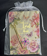 Load image into Gallery viewer, Journal &amp; Pen Gift Set Trust in the Lord  (FREE Shipping)